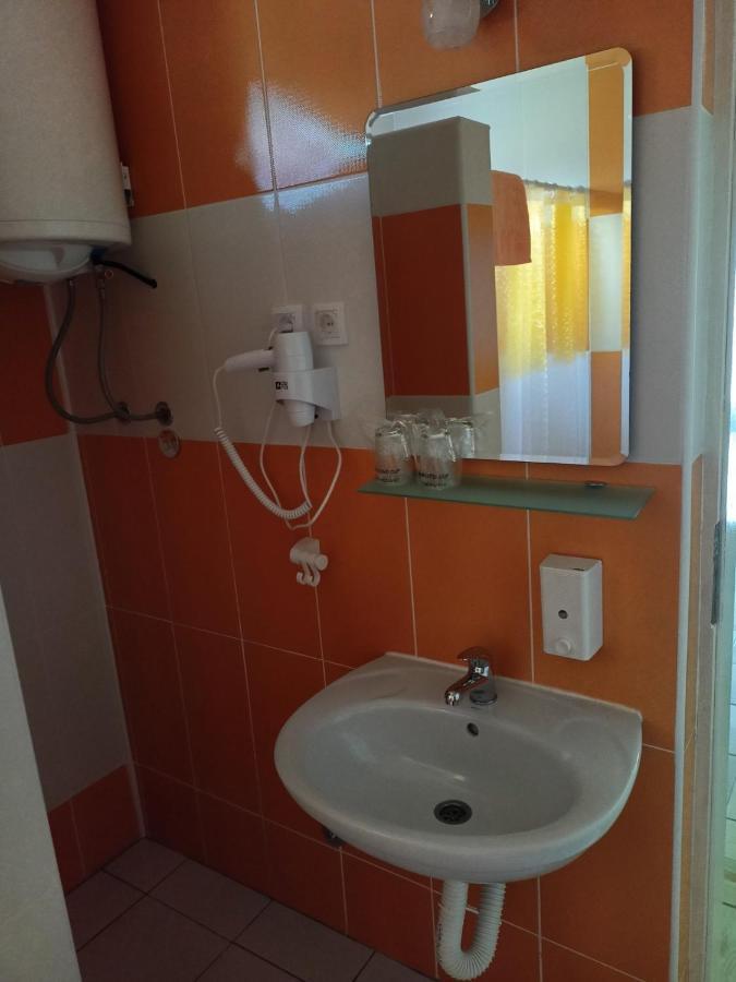 Apartman Fiva Appartement Pacir Buitenkant foto