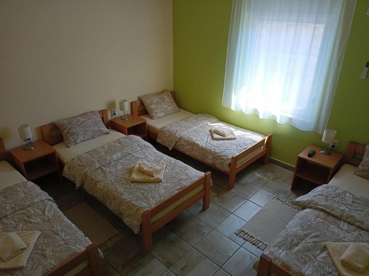 Apartman Fiva Appartement Pacir Buitenkant foto