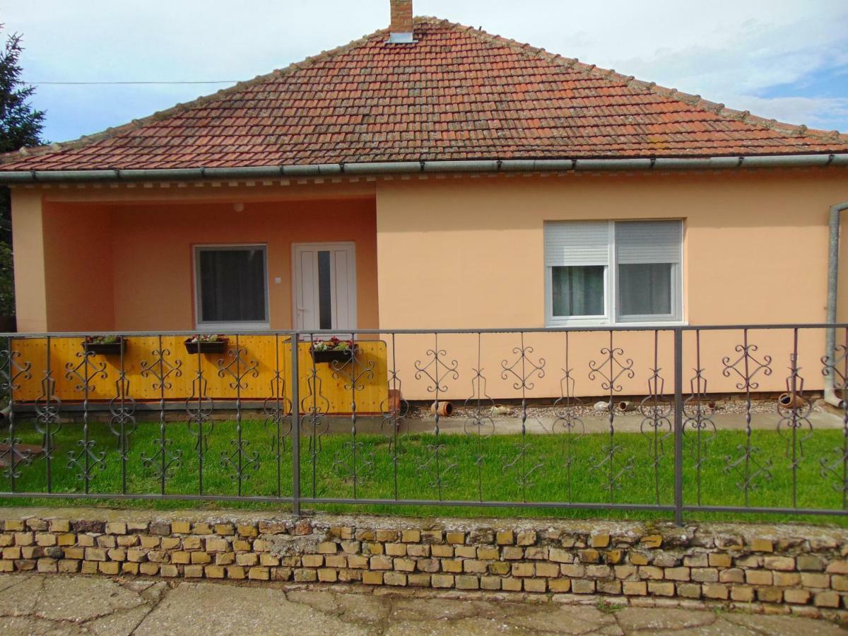 Apartman Fiva Appartement Pacir Buitenkant foto